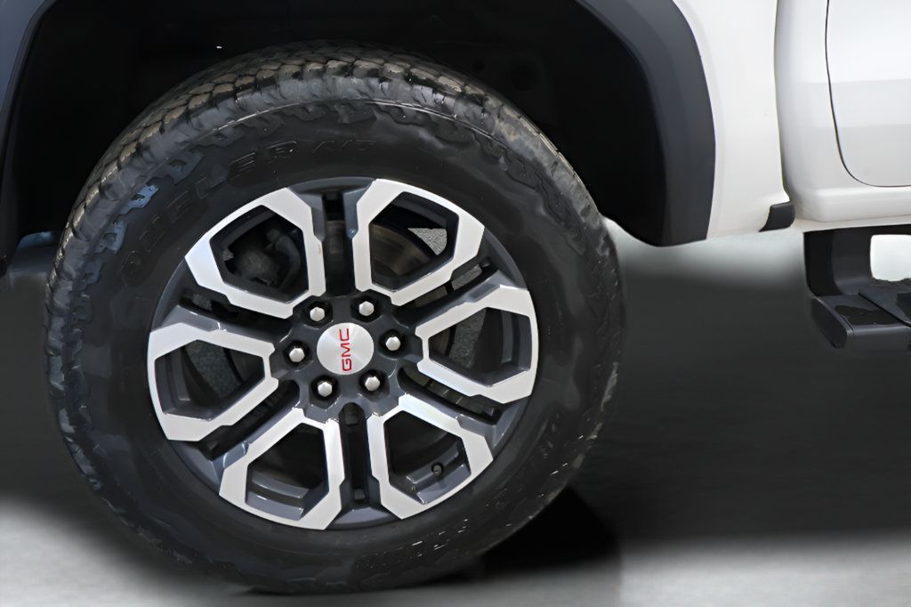 Used 2024 GMC Canyon AT4 w/ AT4 Premium Package AWD/4WD image 23