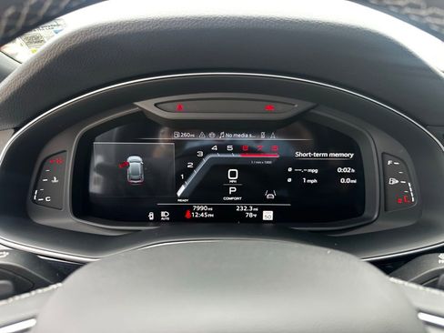Certified 2025 Audi Q8 Premium Plus w/ Premium Plus Package AWD/4WD image 16