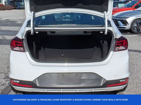 Used 2020 Hyundai Elantra SE w/ Cargo Package (C1) image 7