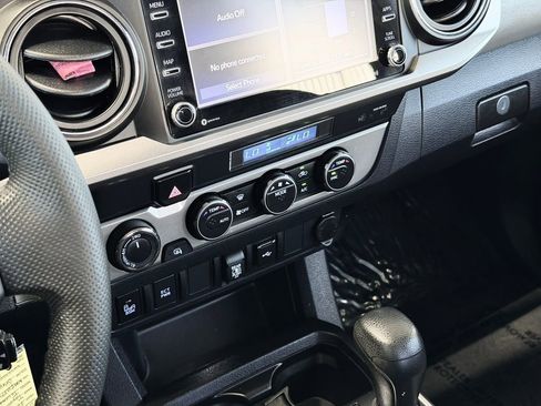 Used 2022 Toyota Tacoma SR5 w/ Technology Package image 18