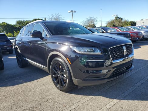 Certified 2023 Lincoln Nautilus Reserve w/ Monochromatic Package image 23