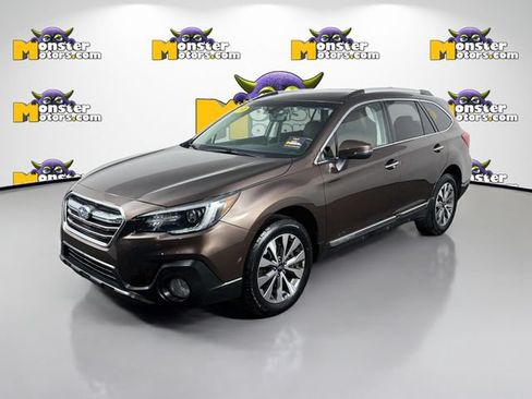 Used 2019 Subaru Outback 2.5i Touring AWD/4WD image 1