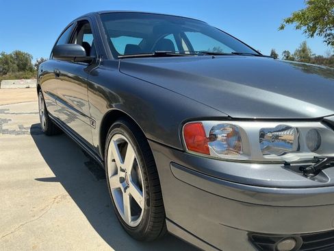 Used 2005 Volvo S60 R AWD/4WD image 10