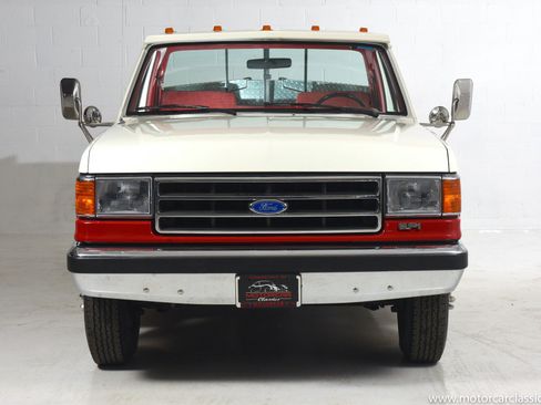 Used 1990 Ford F350 2WD Regular Cab image 2