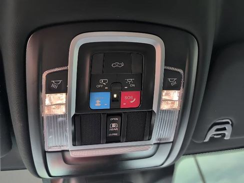Used 2025 RAM 2500 Rebel w/ Rebel Level 1 Equipment Group AWD/4WD image 18
