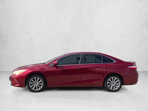 Used 2016 Toyota Camry XLE FWD image 8