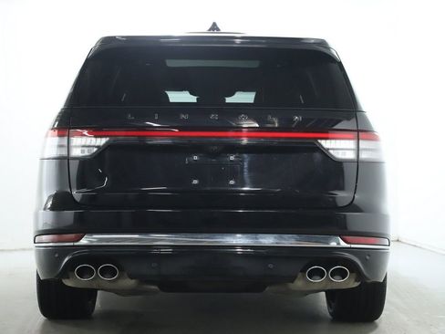 Certified 2025 Lincoln Aviator Black Label image 52