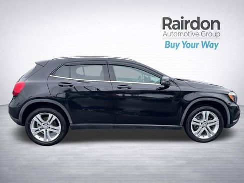 Used 2017 Mercedes-Benz GLA 250 4MATIC image 10