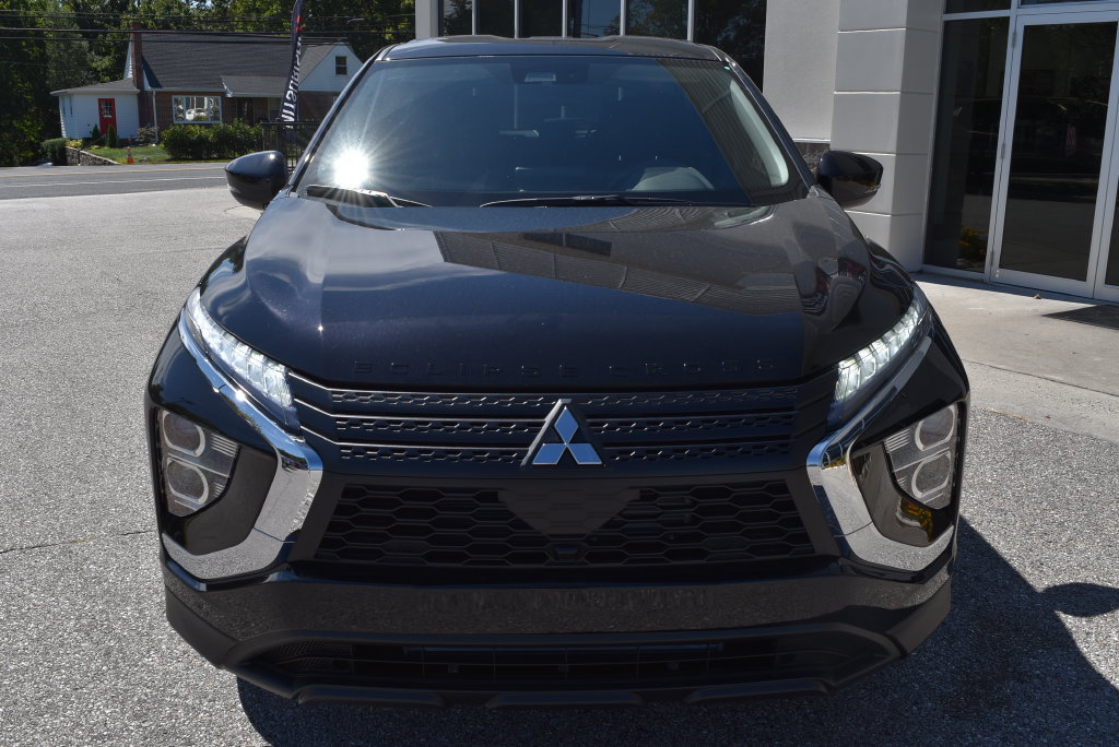 New 2026 Mitsubishi Eclipse Cross LE AWD/4WD image 3