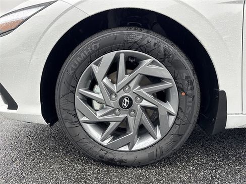 New 2026 Hyundai Elantra Blue image 11