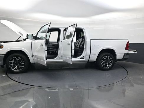Used 2025 RAM 1500 Laramie image 40