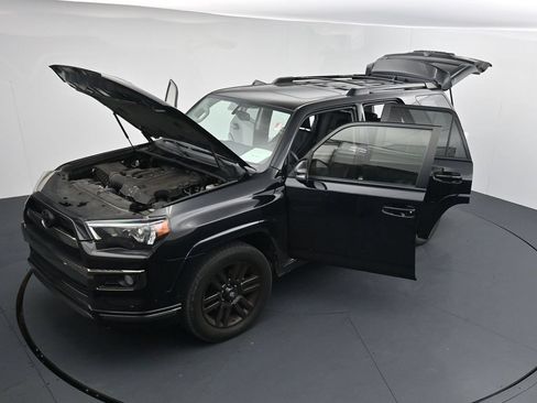 Used 2019 Toyota 4Runner Limited AWD/4WD image 26