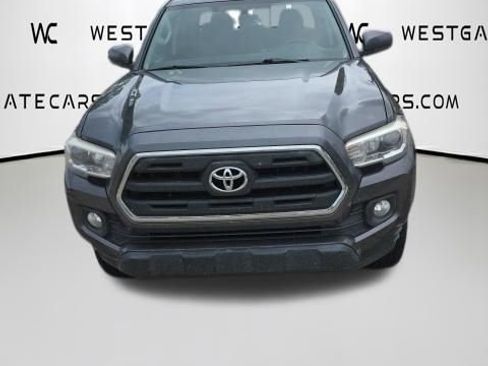 Used 2017 Toyota Tacoma SR5 w/ Tow Package image 2
