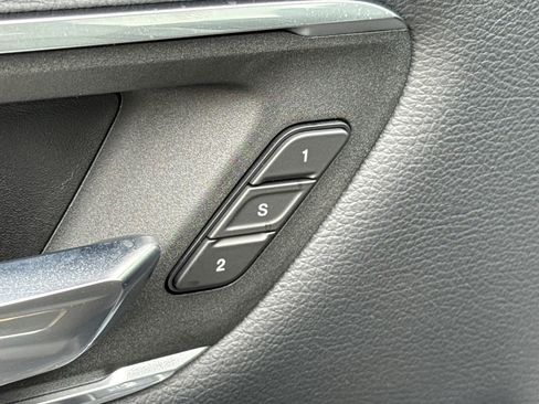 New 2026 RAM 1500 Laramie AWD/4WD image 21