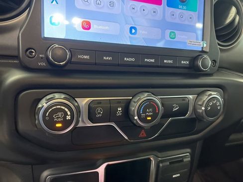 Certified 2021 Jeep Wrangler Unlimited Sport image 39