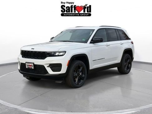 New 2025 Jeep Grand Cherokee Altitude AWD/4WD image 1