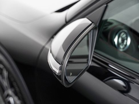 Certified 2024 Mercedes-Benz EQB 300 4MATIC image 28