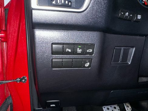 Used 2016 Lexus NX 200t FWD image 40