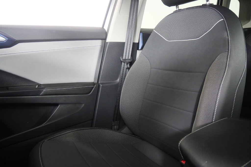 Used 2024 Volkswagen Taos SE FWD image 23