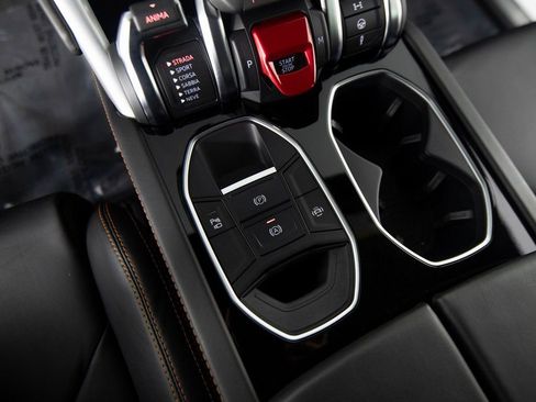 Used 2022 Lamborghini Urus image 22