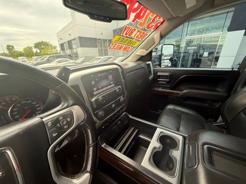 Used 2015 GMC Sierra 2500 SLT AWD/4WD image 9