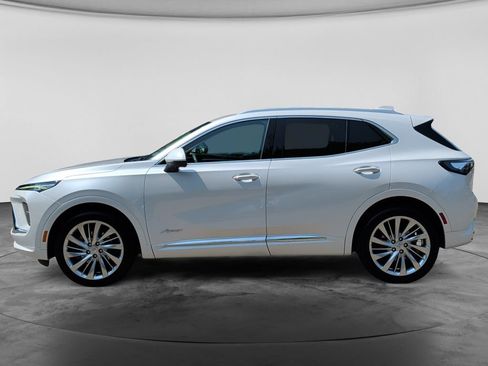Used 2024 Buick Envision Avenir AWD/4WD image 4