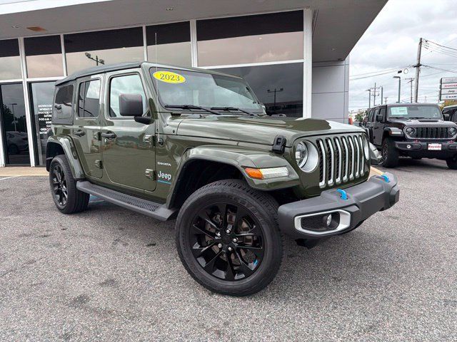 Used 2023 Jeep Wrangler Unlimited Sahara w/ Cold Weather Group AWD/4WD image 2