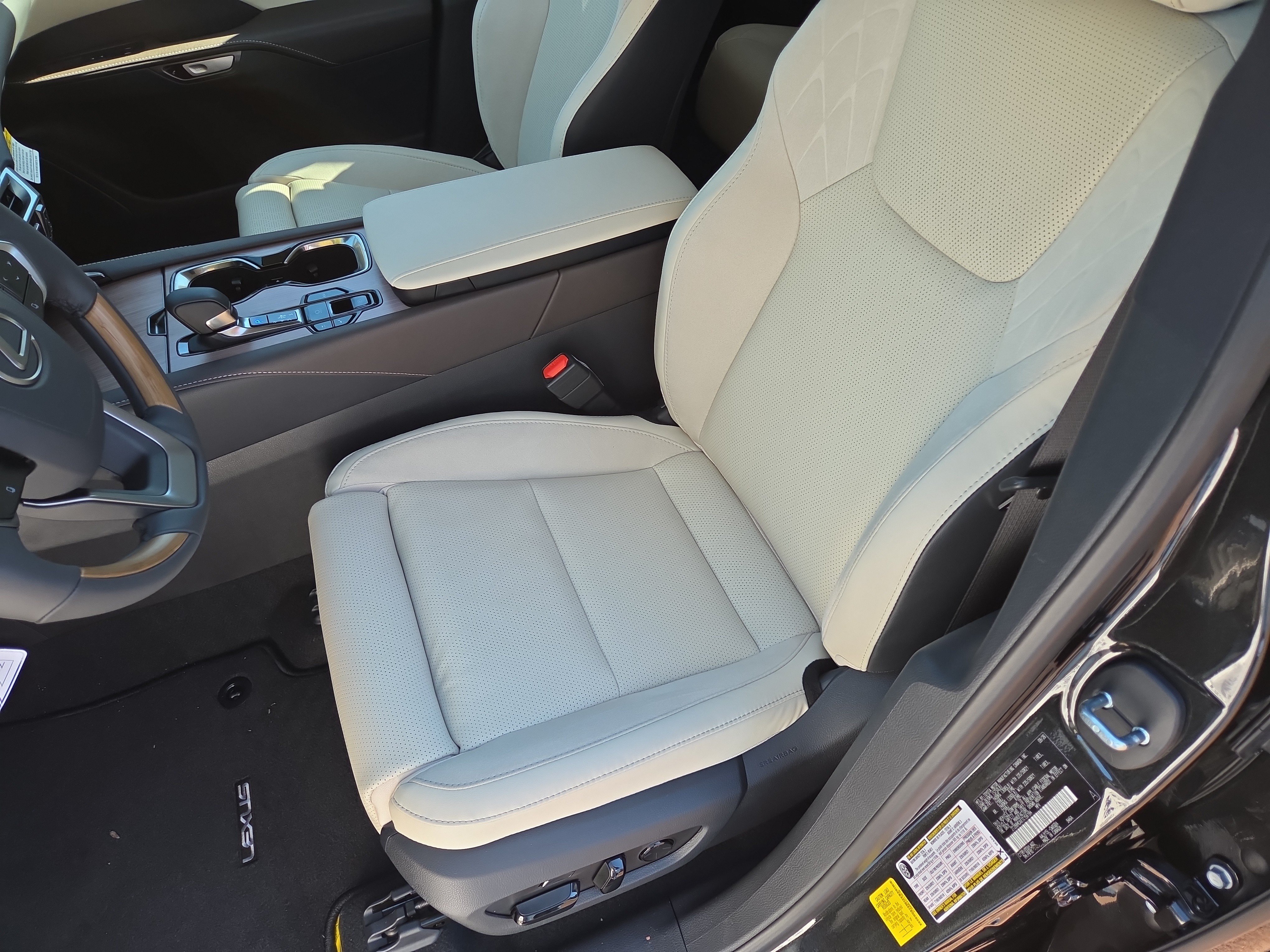 New 2026 Lexus RX 350 w/ Convenience Package AWD/4WD image 7