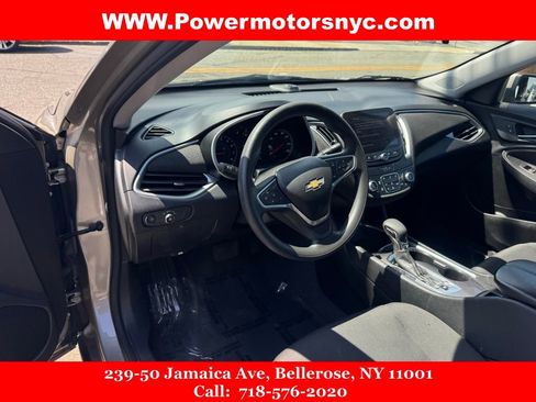 Used 2022 Chevrolet Malibu LT image 28