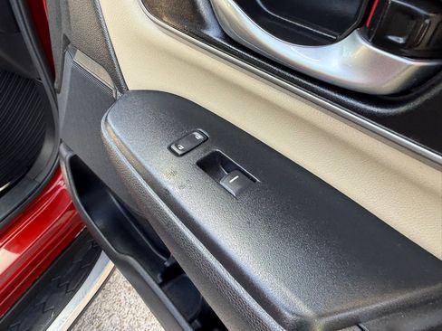 Used 2019 Honda CR-V Touring image 26
