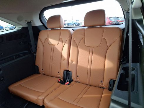 Used 2023 Kia Sorento SX Prestige image 10