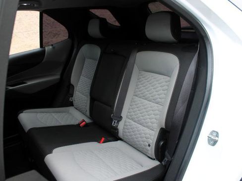 Used 2019 Chevrolet Equinox LS image 14
