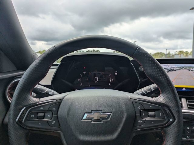 Used 2025 Chevrolet Trax RS w/ Driver Confidence Package FWD image 28