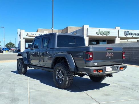 New 2025 Jeep Gladiator Mojave w/ Convenience Group image 4