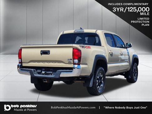 Used 2019 Toyota Tacoma TRD Off-Road AWD/4WD image 25