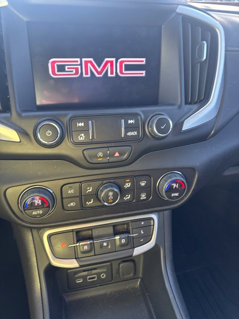 Used 2024 GMC Terrain SLT w/ LPO, Floor Liner Package AWD/4WD image 6