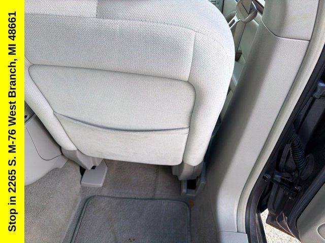 Used 2008 Buick Lucerne CX FWD image 20