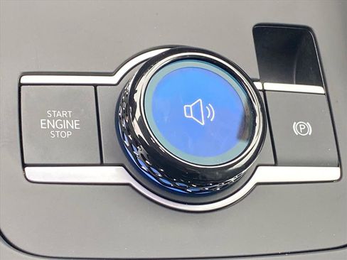 New 2026 Volkswagen Tiguan S AWD/4WD image 9