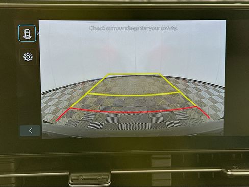 Used 2025 Hyundai Kona SEL FWD image 22