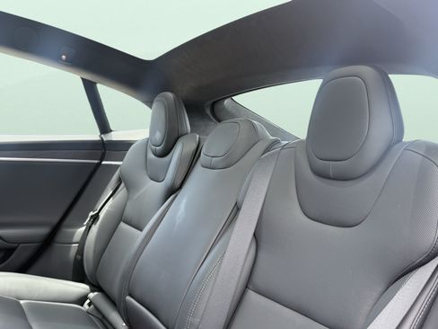 Used 2023 Tesla Model S AWD/4WD image 30