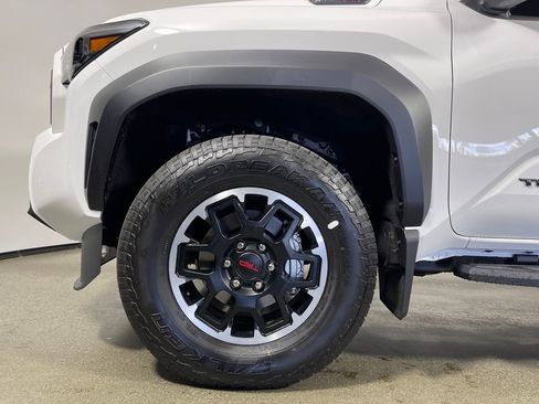 New 2025 Toyota Tacoma TRD Off-Road image 11