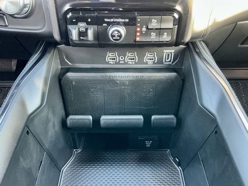 Used 2025 RAM 1500 Limited w/ Trailer Tow Group image 36