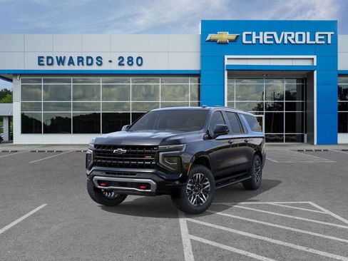 New 2026 Chevrolet Suburban Z71 w/ Comfort Package image 8