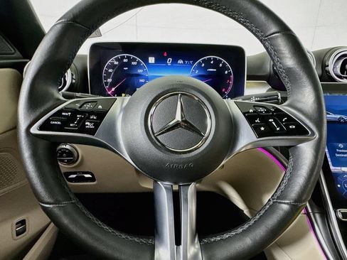 Used 2022 Mercedes-Benz C 300 4MATIC Sedan image 39