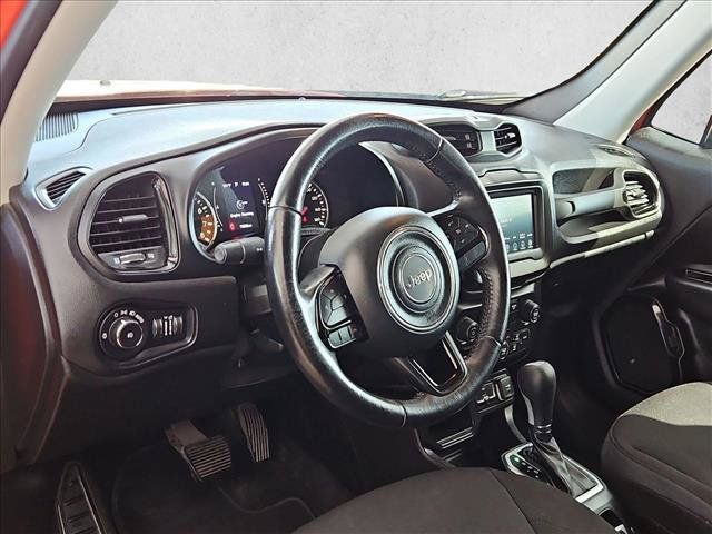 Used 2020 Jeep Renegade Altitude FWD image 9