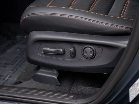 Used 2026 Honda CR-V Sport Touring image 17
