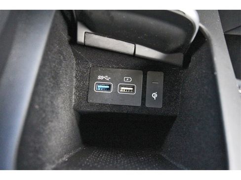 Used 2022 Genesis GV70 2.5T image 26