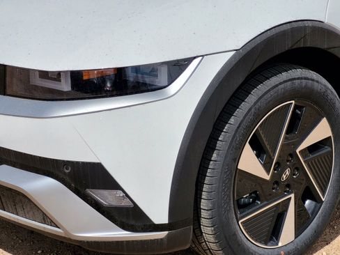 New 2026 Hyundai Ioniq 5 SEL AWD/4WD image 5
