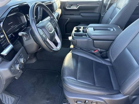Used 2025 GMC Sierra 1500 SLT image 15