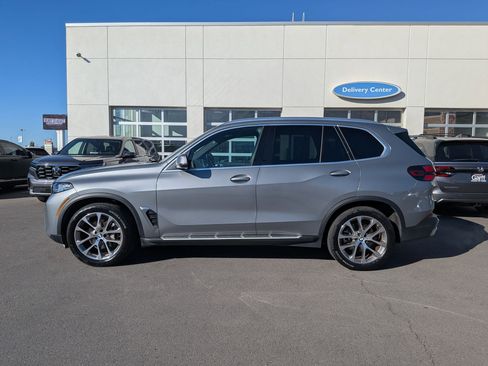Used 2024 BMW X5 xDrive40i image 9